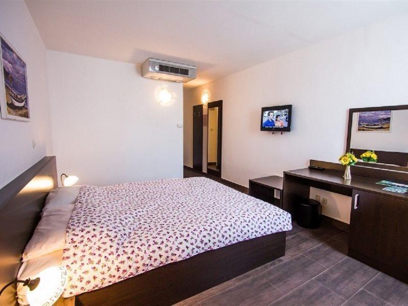 Hotel Omorika بونات المظهر الخارجي الصورة